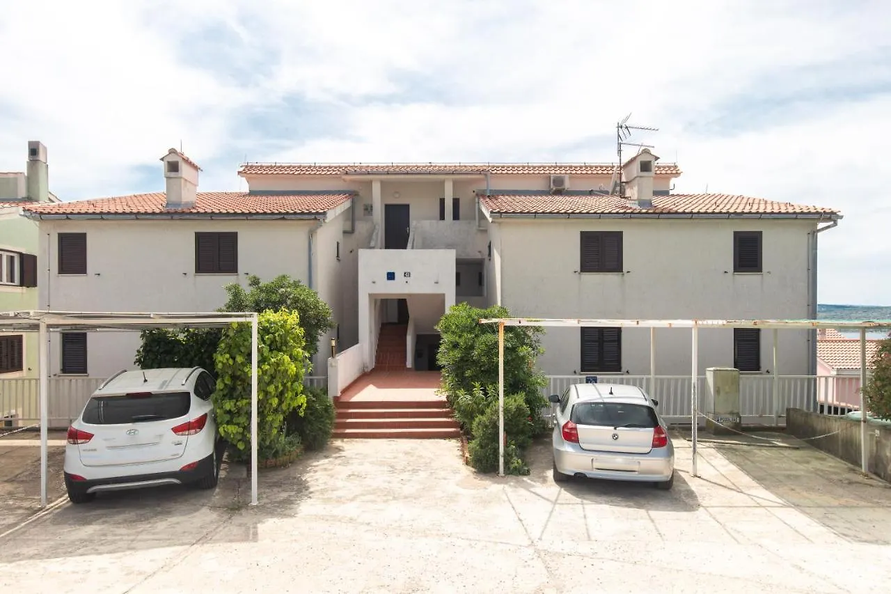Apartment Laura Punat 0*,  Croatia